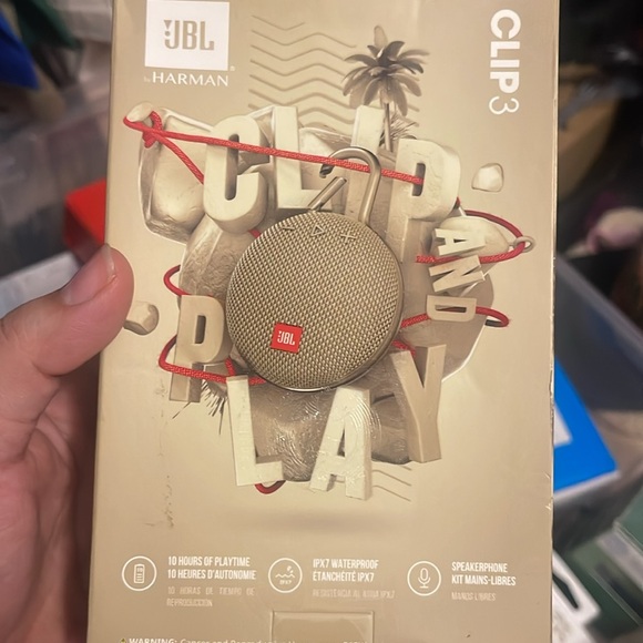 JBL Clip 3 Portable Bluetooth Speaker - Gold - Picture 2 of 3